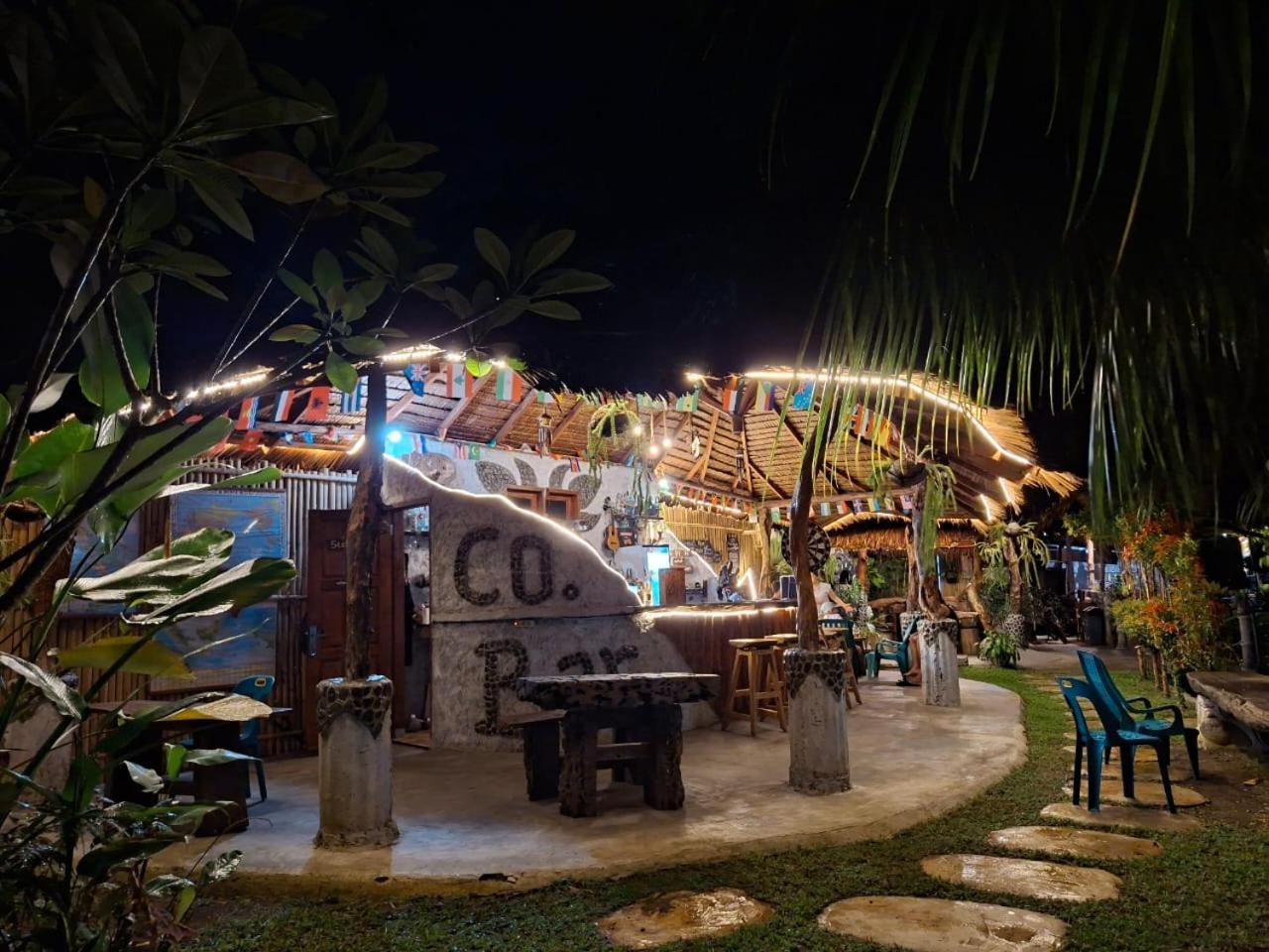 Eco Trekking Lodge, Bar & Jungle Tour'S Bukit Lawang Exterior foto